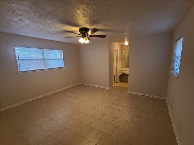 2212 Locklaine Drive, Pasadena, TX 77502