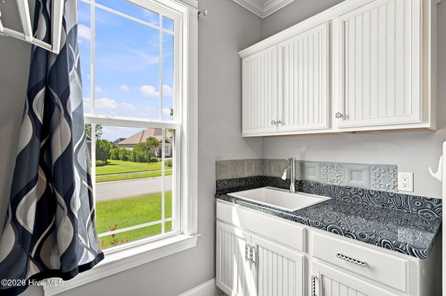 8426 N Shoreside Way NE, Leland, NC 28451