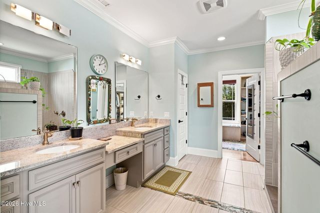 8426 N Shoreside Way NE, Leland, NC 28451