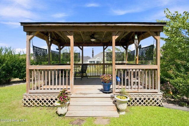 8426 N Shoreside Way NE, Leland, NC 28451