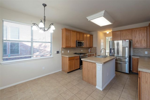 1301 W Collins Circle, Wylie, TX 75098