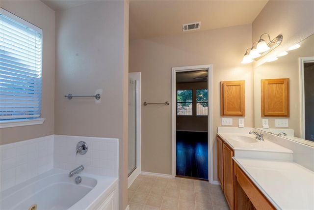 1301 W Collins Circle, Wylie, TX 75098