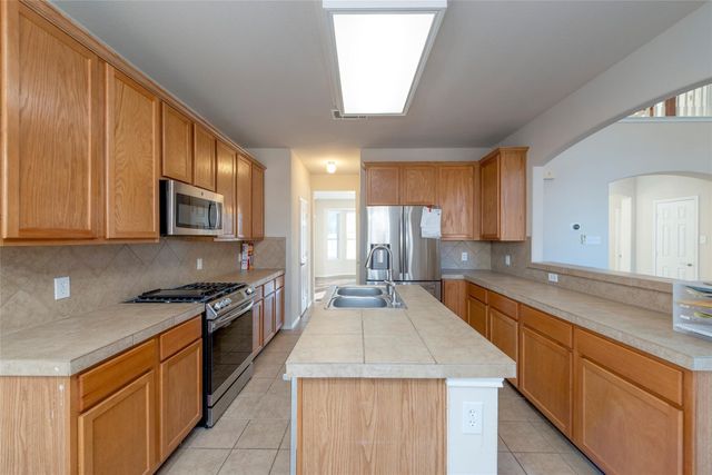 1301 W Collins Circle, Wylie, TX 75098