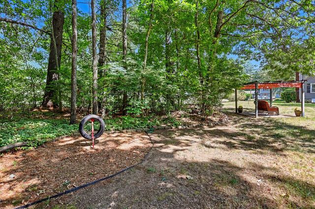 13 Patricia Street, Windham, NH 03087