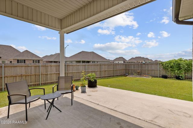 100 Fairdale Drive, Youngsville, LA 70592