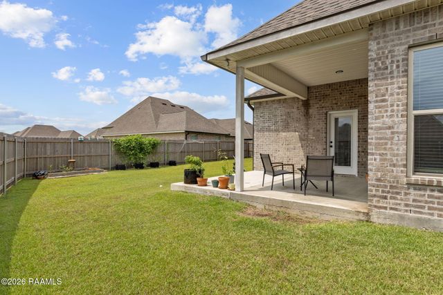 100 Fairdale Drive, Youngsville, LA 70592