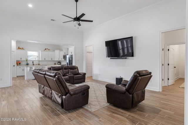 100 Fairdale Drive, Youngsville, LA 70592