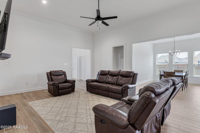 100 Fairdale Drive, Youngsville, LA 70592