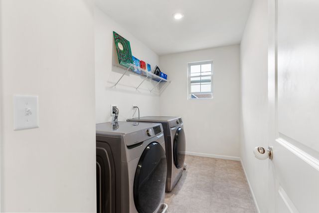 12455 S Compass Avenue, Plainfield, IL 60585