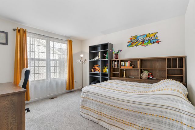 12455 S Compass Avenue, Plainfield, IL 60585