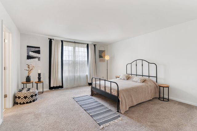 12455 S Compass Avenue, Plainfield, IL 60585