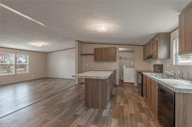 531 Canal Drive, Point Blank, TX 77364