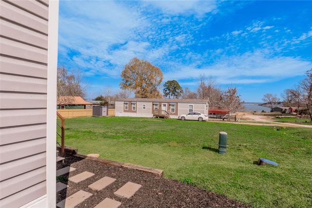 531 Canal Drive, Point Blank, TX 77364