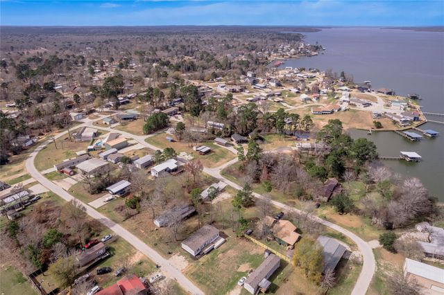 531 Canal Drive, Point Blank, TX 77364