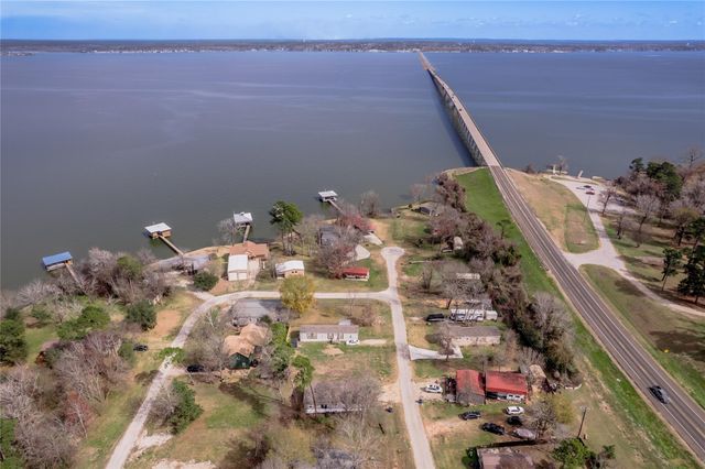 531 Canal Drive, Point Blank, TX 77364