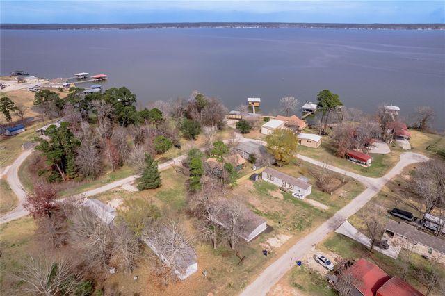 531 Canal Drive, Point Blank, TX 77364