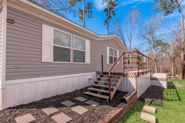 531 Canal Drive, Point Blank, TX 77364