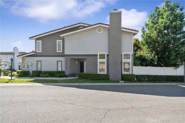 125 Autumn Oaks, Glendora, CA 91741