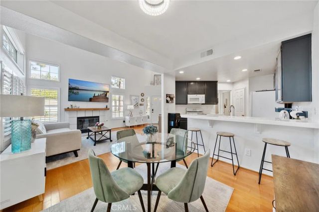 125 Autumn Oaks, Glendora, CA 91741