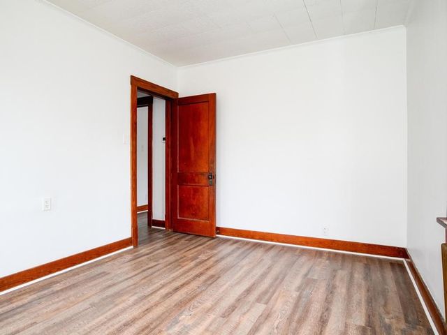 1818 Vanburen St, Aliquippa, PA 15001