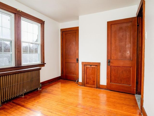 1818 Vanburen St, Aliquippa, PA 15001