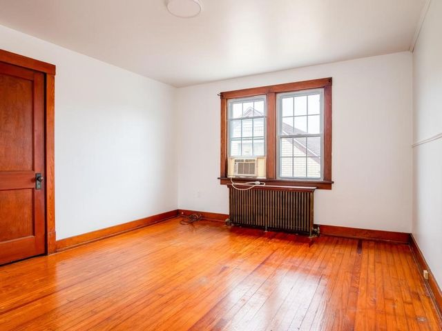 1818 Vanburen St, Aliquippa, PA 15001