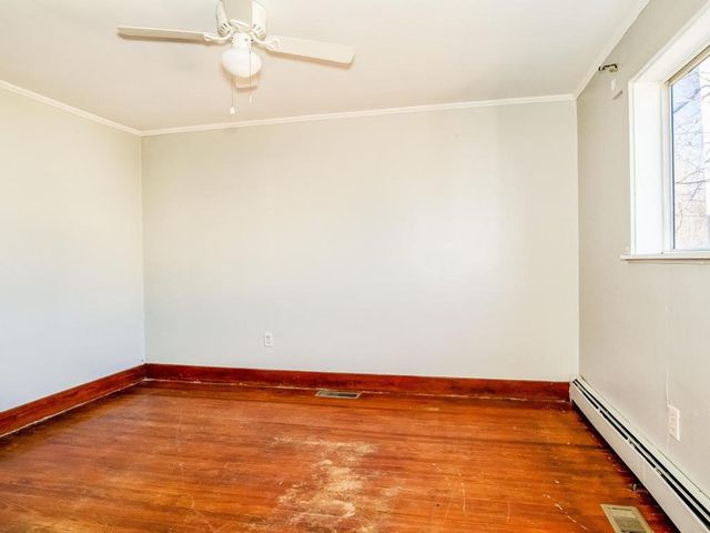 1818 Vanburen St, Aliquippa, PA 15001