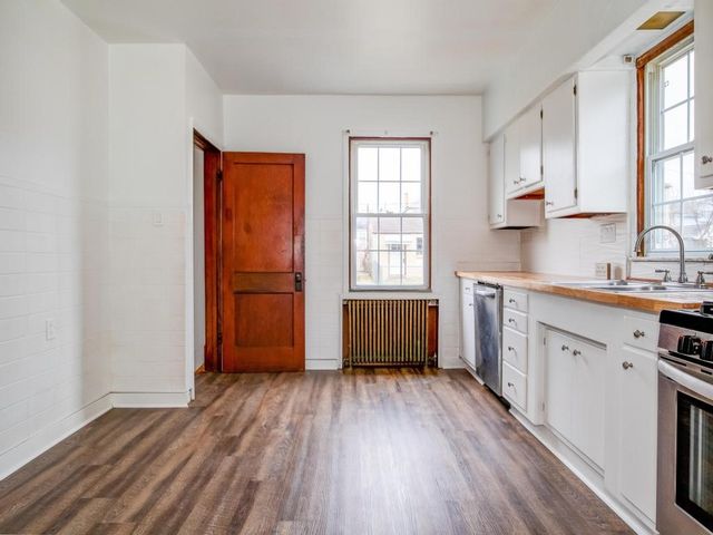 1818 Vanburen St, Aliquippa, PA 15001