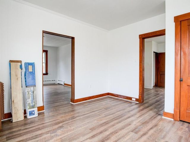 1818 Vanburen St, Aliquippa, PA 15001