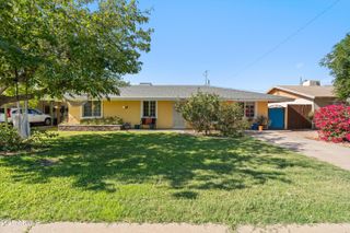 8216 N 9TH Street, Phoenix, AZ 85020