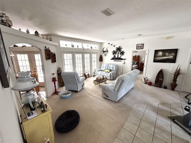 66 LONE PINE STREET, Homosassa, FL 34446