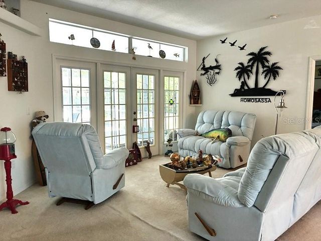 66 LONE PINE STREET, Homosassa, FL 34446