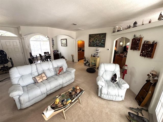 66 LONE PINE STREET, Homosassa, FL 34446