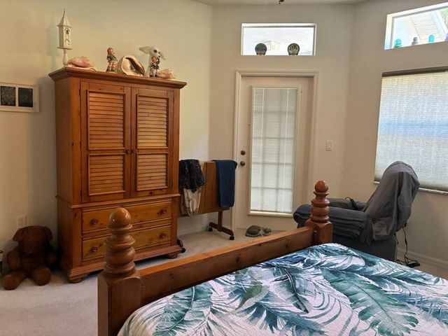 66 LONE PINE STREET, Homosassa, FL 34446
