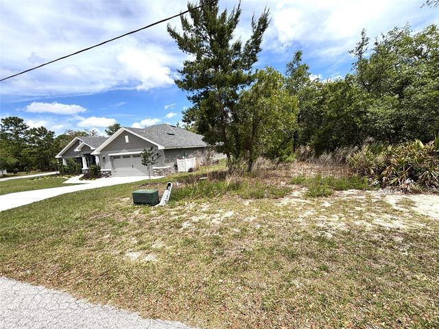 66 LONE PINE STREET, Homosassa, FL 34446