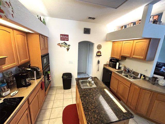 66 LONE PINE STREET, Homosassa, FL 34446