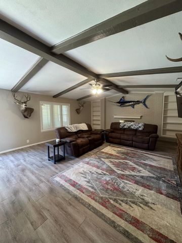 3415 83rd Drive, Lubbock, TX 79423