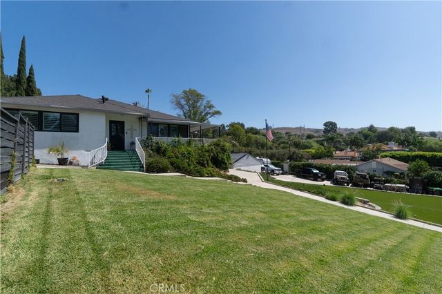 2245 Vista Rd, La Habra Heights, CA 90631