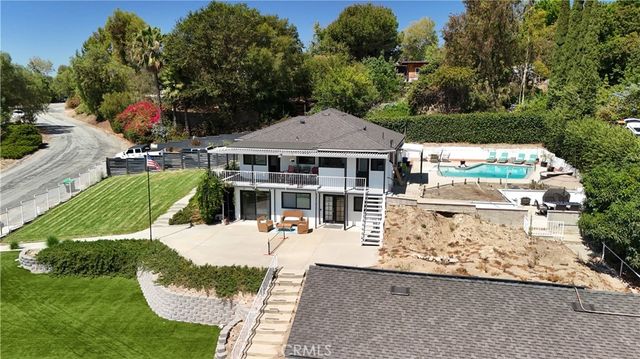 2245 Vista Rd, La Habra Heights, CA 90631
