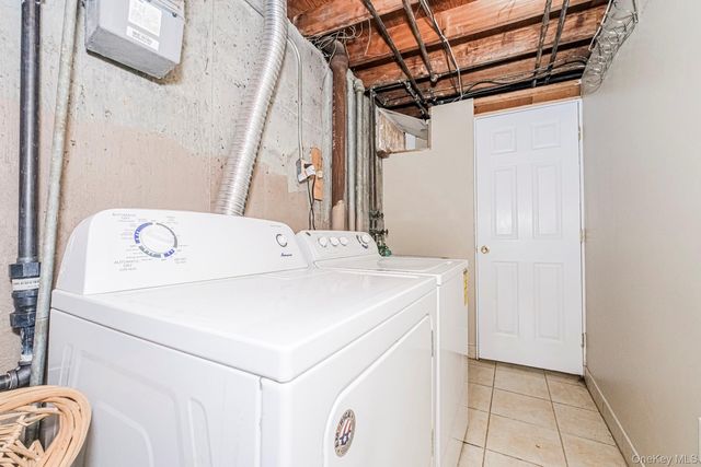 74 Highview Avenue, Staten Island, NY 10301
