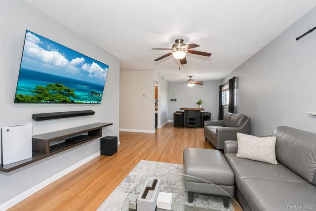 74 Highview Avenue, Staten Island, NY 10301