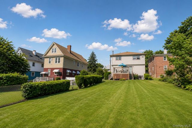 74 Highview Avenue, Staten Island, NY 10301