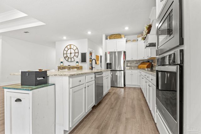 6315 Jenks Dr, Gulf Breeze, FL 32563