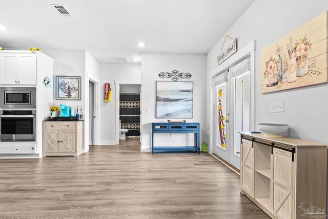 6315 Jenks Dr, Gulf Breeze, FL 32563