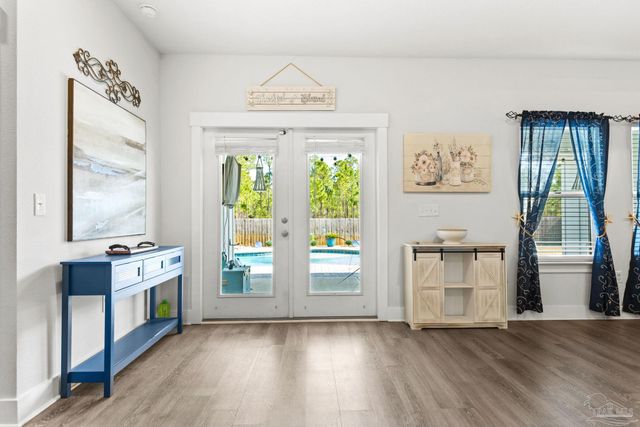 6315 Jenks Dr, Gulf Breeze, FL 32563