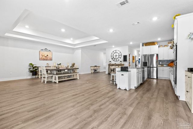 6315 Jenks Dr, Gulf Breeze, FL 32563