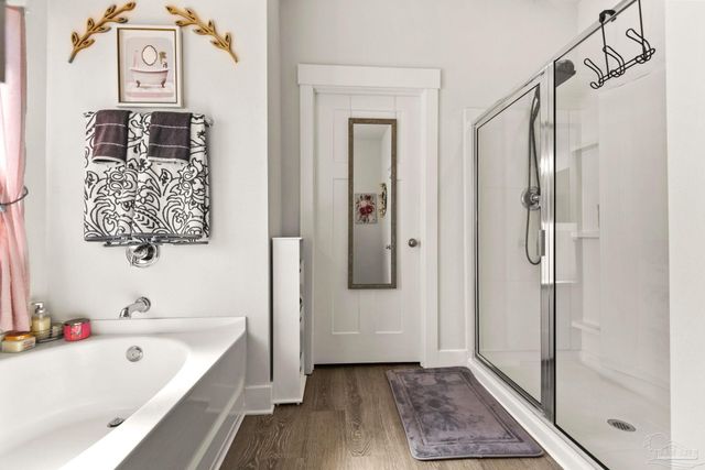 6315 Jenks Dr, Gulf Breeze, FL 32563