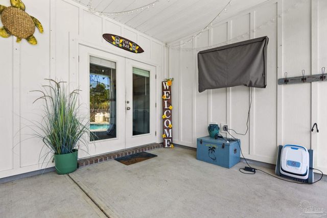 6315 Jenks Dr, Gulf Breeze, FL 32563