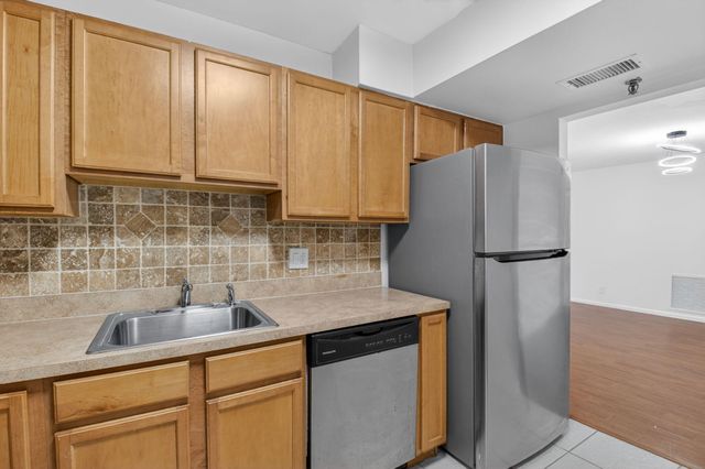 5260 NW 2nd Avenue 206, Boca Raton, FL 33487