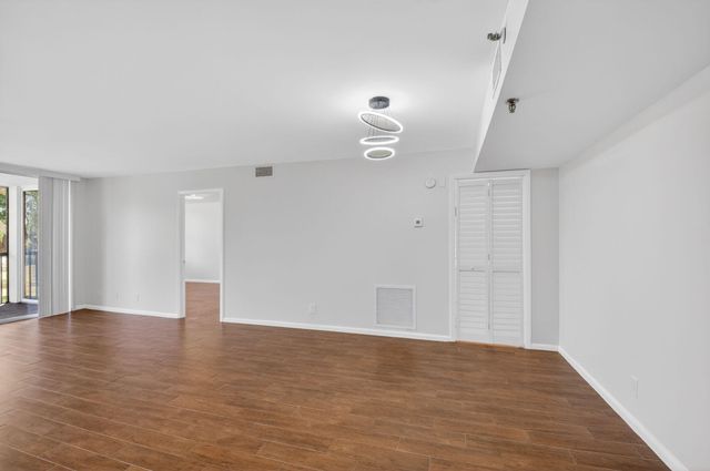 5260 NW 2nd Avenue 206, Boca Raton, FL 33487